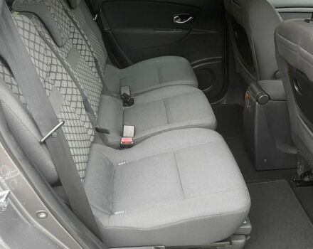 Серый Рено Гранд Сценик, объемом двигателя 1.5 л и пробегом 260 тыс. км за 7500 $, фото 17 на Automoto.ua