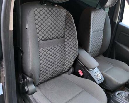 Серый Рено Гранд Сценик, объемом двигателя 1.4 л и пробегом 247 тыс. км за 7200 $, фото 12 на Automoto.ua