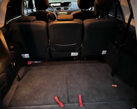 Серый Рено Гранд Сценик, объемом двигателя 1.5 л и пробегом 244 тыс. км за 7500 $, фото 10 на Automoto.ua