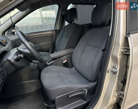 Серый Рено Гранд Сценик, объемом двигателя 1.5 л и пробегом 197 тыс. км за 6950 $, фото 52 на Automoto.ua