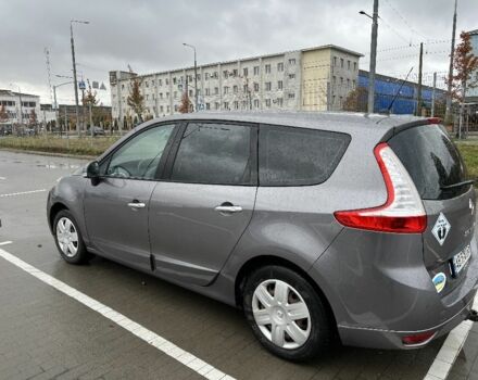 Сірий Рено Гранд Сценік, об'ємом двигуна 1.4 л та пробігом 165 тис. км за 6900 $, фото 1 на Automoto.ua