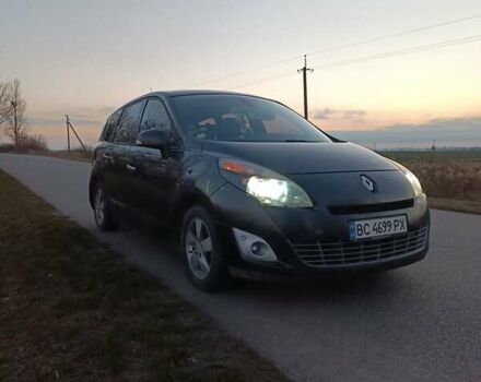 Серый Рено Гранд Сценик, объемом двигателя 1.5 л и пробегом 227 тыс. км за 8000 $, фото 5 на Automoto.ua