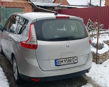 Рено Гранд Сценик 2010 в Ахтырке на Automoto.ua Серый Рено Гранд Сценик, объемом двигателя 1.9 л и пробегом 220 тыс. км за 7600 $, фото 2 на Automoto.ua