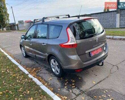Серый Рено Гранд Сценик, объемом двигателя 1.5 л и пробегом 188 тыс. км за 8300 $, фото 4 на Automoto.ua