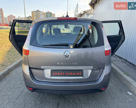 Серый Рено Гранд Сценик, объемом двигателя 1.5 л и пробегом 173 тыс. км за 8550 $, фото 9 на Automoto.ua