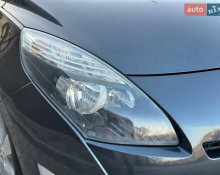 Серый Рено Гранд Сценик, объемом двигателя 1.4 л и пробегом 180 тыс. км за 5999 $, фото 40 на Automoto.ua