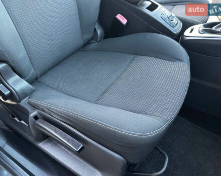 Серый Рено Гранд Сценик, объемом двигателя 1.4 л и пробегом 180 тыс. км за 5999 $, фото 23 на Automoto.ua