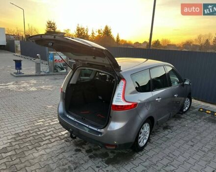 Сірий Рено Гранд Сценік, об'ємом двигуна 1.46 л та пробігом 254 тис. км за 7300 $, фото 5 на Automoto.ua
