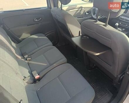 Сірий Рено Гранд Сценік, об'ємом двигуна 1.4 л та пробігом 180 тис. км за 7300 $, фото 10 на Automoto.ua