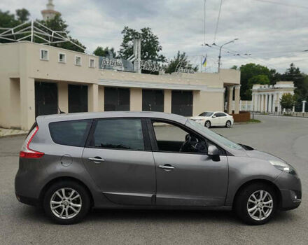 Рено Гранд Сценик 2010 в Харькове на Automoto.ua Серый Рено Гранд Сценик, объемом двигателя 1.5 л и пробегом 325 тыс. км за 7000 $, фото 4 на Automoto.ua