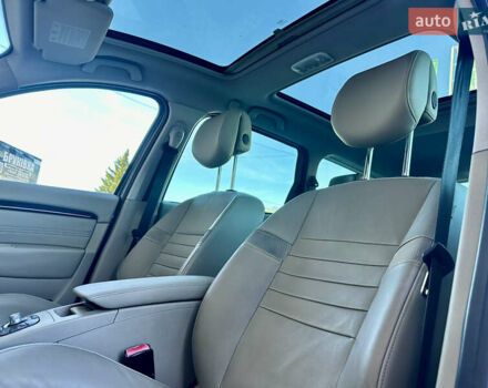 Серый Рено Гранд Сценик, объемом двигателя 2 л и пробегом 244 тыс. км за 7800 $, фото 24 на Automoto.ua