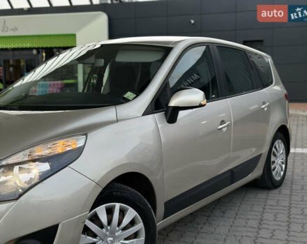 Серый Рено Гранд Сценик, объемом двигателя 1.5 л и пробегом 197 тыс. км за 6950 $, фото 17 на Automoto.ua