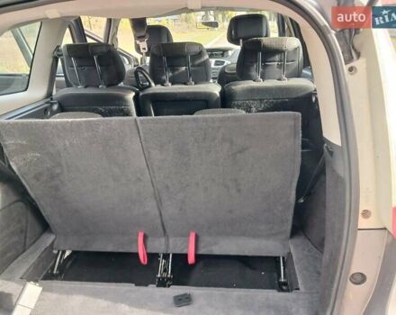 Серый Рено Гранд Сценик, объемом двигателя 1.5 л и пробегом 188 тыс. км за 8300 $, фото 46 на Automoto.ua