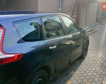 Серый Рено Гранд Сценик, объемом двигателя 1.46 л и пробегом 209 тыс. км за 6900 $, фото 17 на Automoto.ua