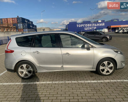 Серый Рено Гранд Сценик, объемом двигателя 1.87 л и пробегом 324 тыс. км за 5700 $, фото 3 на Automoto.ua