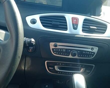Серый Рено Гранд Сценик, объемом двигателя 2 л и пробегом 190 тыс. км за 8400 $, фото 8 на Automoto.ua