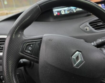 Серый Рено Гранд Сценик, объемом двигателя 1.5 л и пробегом 309 тыс. км за 6000 $, фото 6 на Automoto.ua