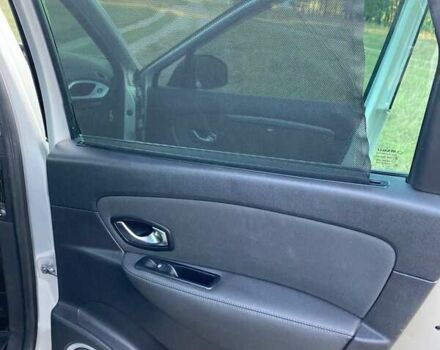 Серый Рено Гранд Сценик, объемом двигателя 1.5 л и пробегом 300 тыс. км за 7300 $, фото 13 на Automoto.ua