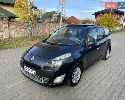 Серый Рено Гранд Сценик, объемом двигателя 1.5 л и пробегом 300 тыс. км за 5999 $, фото 40 на Automoto.ua