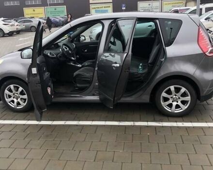 Сірий Рено Гранд Сценік, об'ємом двигуна 1.5 л та пробігом 162 тис. км за 7700 $, фото 3 на Automoto.ua