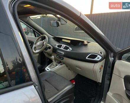 Сірий Рено Гранд Сценік, об'ємом двигуна 1.46 л та пробігом 254 тис. км за 7300 $, фото 10 на Automoto.ua