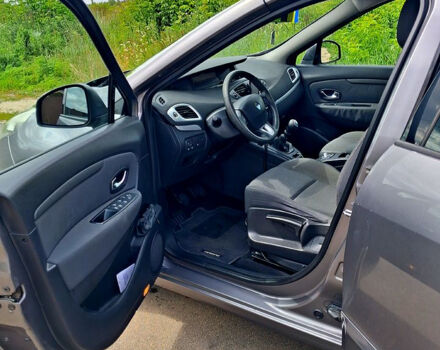 Сірий Рено Гранд Сценік, об'ємом двигуна 1.4 л та пробігом 215 тис. км за 6700 $, фото 10 на Automoto.ua