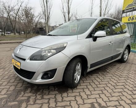 Серый Рено Гранд Сценик, объемом двигателя 1.5 л и пробегом 280 тыс. км за 7200 $, фото 2 на Automoto.ua