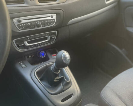 Рено Гранд Сценик 2010 в Харькове на Automoto.ua Серый Рено Гранд Сценик, объемом двигателя 1.5 л и пробегом 325 тыс. км за 7000 $, фото 8 на Automoto.ua