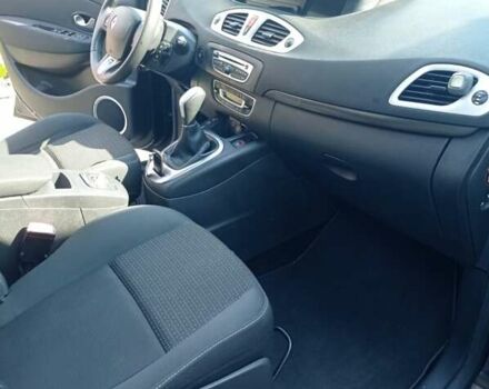 Серый Рено Гранд Сценик, объемом двигателя 2 л и пробегом 190 тыс. км за 8400 $, фото 11 на Automoto.ua