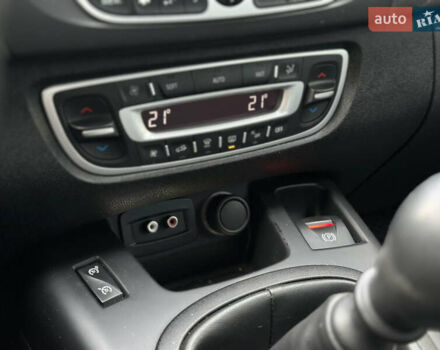 Серый Рено Гранд Сценик, объемом двигателя 1.5 л и пробегом 197 тыс. км за 6950 $, фото 47 на Automoto.ua