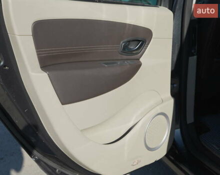 Серый Рено Гранд Сценик, объемом двигателя 1.87 л и пробегом 319 тыс. км за 7900 $, фото 13 на Automoto.ua