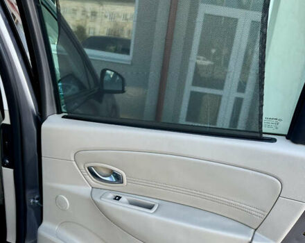 Серый Рено Гранд Сценик, объемом двигателя 2 л и пробегом 244 тыс. км за 7800 $, фото 47 на Automoto.ua