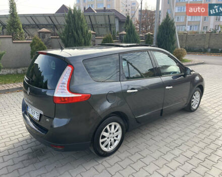 Серый Рено Гранд Сценик, объемом двигателя 1.5 л и пробегом 300 тыс. км за 5999 $, фото 36 на Automoto.ua