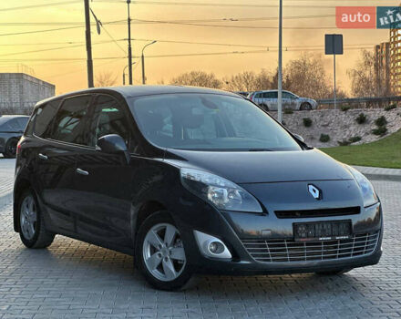 Серый Рено Гранд Сценик, объемом двигателя 1.4 л и пробегом 180 тыс. км за 5999 $, фото 1 на Automoto.ua