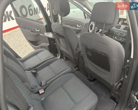 Серый Рено Гранд Сценик, объемом двигателя 1.46 л и пробегом 228 тыс. км за 6500 $, фото 14 на Automoto.ua