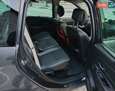 Серый Рено Гранд Сценик, объемом двигателя 1.46 л и пробегом 318 тыс. км за 7800 $, фото 15 на Automoto.ua