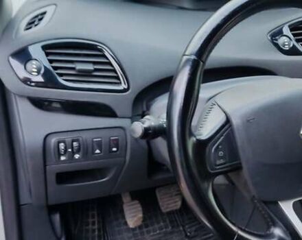 Серый Рено Гранд Сценик, объемом двигателя 1.6 л и пробегом 310 тыс. км за 7300 $, фото 18 на Automoto.ua