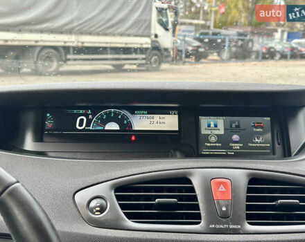 Рено Гранд Сценик 2011 в Киеве на Automoto.ua Серый Рено Гранд Сценик, объемом двигателя 1.46 л и пробегом 277 тыс. км за 8300 $, фото 10 на Automoto.ua