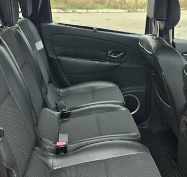 Серый Рено Гранд Сценик, объемом двигателя 1.6 л и пробегом 149 тыс. км за 8500 $, фото 30 на Automoto.ua