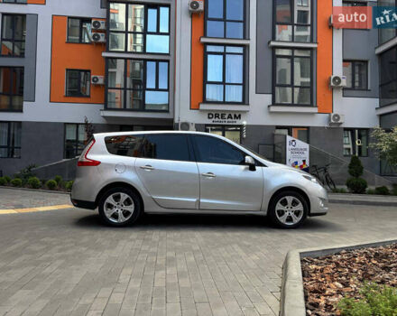 Серый Рено Гранд Сценик, объемом двигателя 1.6 л и пробегом 160 тыс. км за 7800 $, фото 6 на Automoto.ua