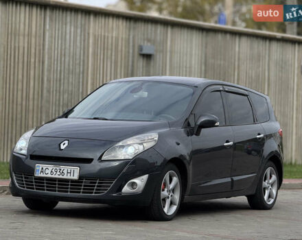 Серый Рено Гранд Сценик, объемом двигателя 1.9 л и пробегом 330 тыс. км за 6650 $, фото 5 на Automoto.ua