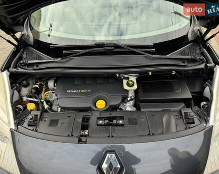 Серый Рено Гранд Сценик, объемом двигателя 1.9 л и пробегом 330 тыс. км за 6650 $, фото 14 на Automoto.ua