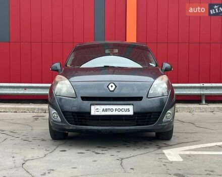 Серый Рено Гранд Сценик, объемом двигателя 1.46 л и пробегом 278 тыс. км за 8490 $, фото 2 на Automoto.ua