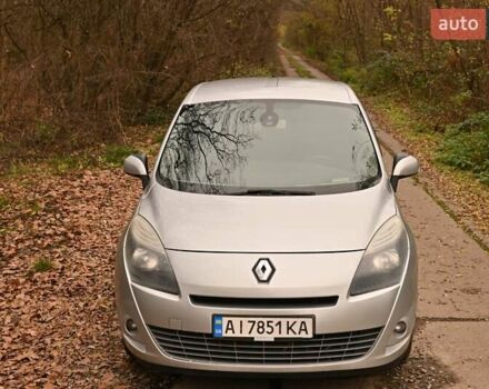 Серый Рено Гранд Сценик, объемом двигателя 1.6 л и пробегом 335 тыс. км за 7400 $, фото 67 на Automoto.ua
