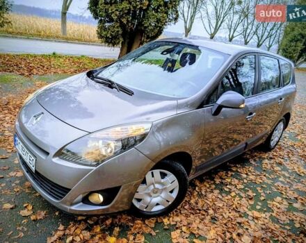 Серый Рено Гранд Сценик, объемом двигателя 1.5 л и пробегом 261 тыс. км за 5999 $, фото 3 на Automoto.ua