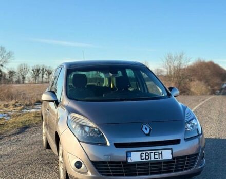 Серый Рено Гранд Сценик, объемом двигателя 1.5 л и пробегом 240 тыс. км за 7500 $, фото 3 на Automoto.ua