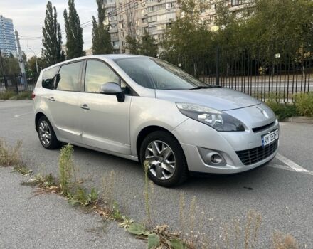 Серый Рено Гранд Сценик, объемом двигателя 1.5 л и пробегом 220 тыс. км за 7600 $, фото 3 на Automoto.ua