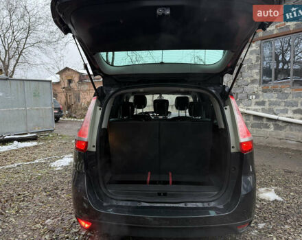 Серый Рено Гранд Сценик, объемом двигателя 1.6 л и пробегом 265 тыс. км за 7950 $, фото 38 на Automoto.ua