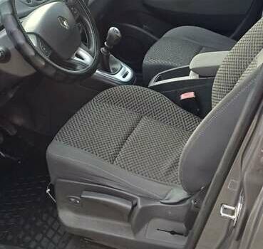 Сірий Рено Гранд Сценік, об'ємом двигуна 1.5 л та пробігом 255 тис. км за 6500 $, фото 5 на Automoto.ua