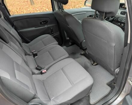 Серый Рено Гранд Сценик, объемом двигателя 1.5 л и пробегом 261 тыс. км за 5999 $, фото 21 на Automoto.ua